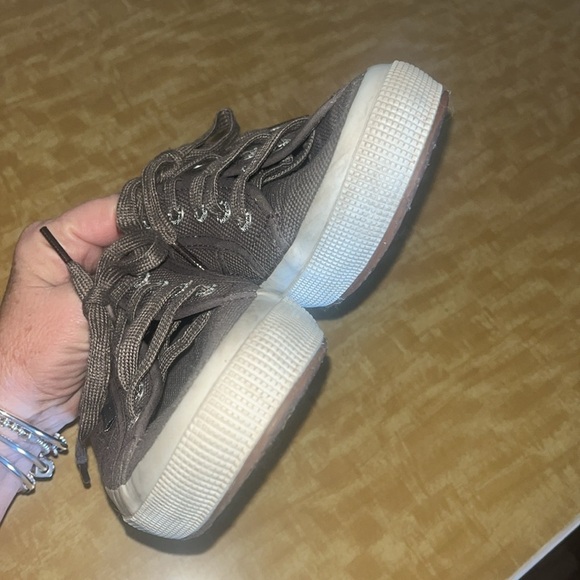 Superga ladies sneakers color is a plum, size 38 EU or 7.5 Preowned - Picture 5 of 9